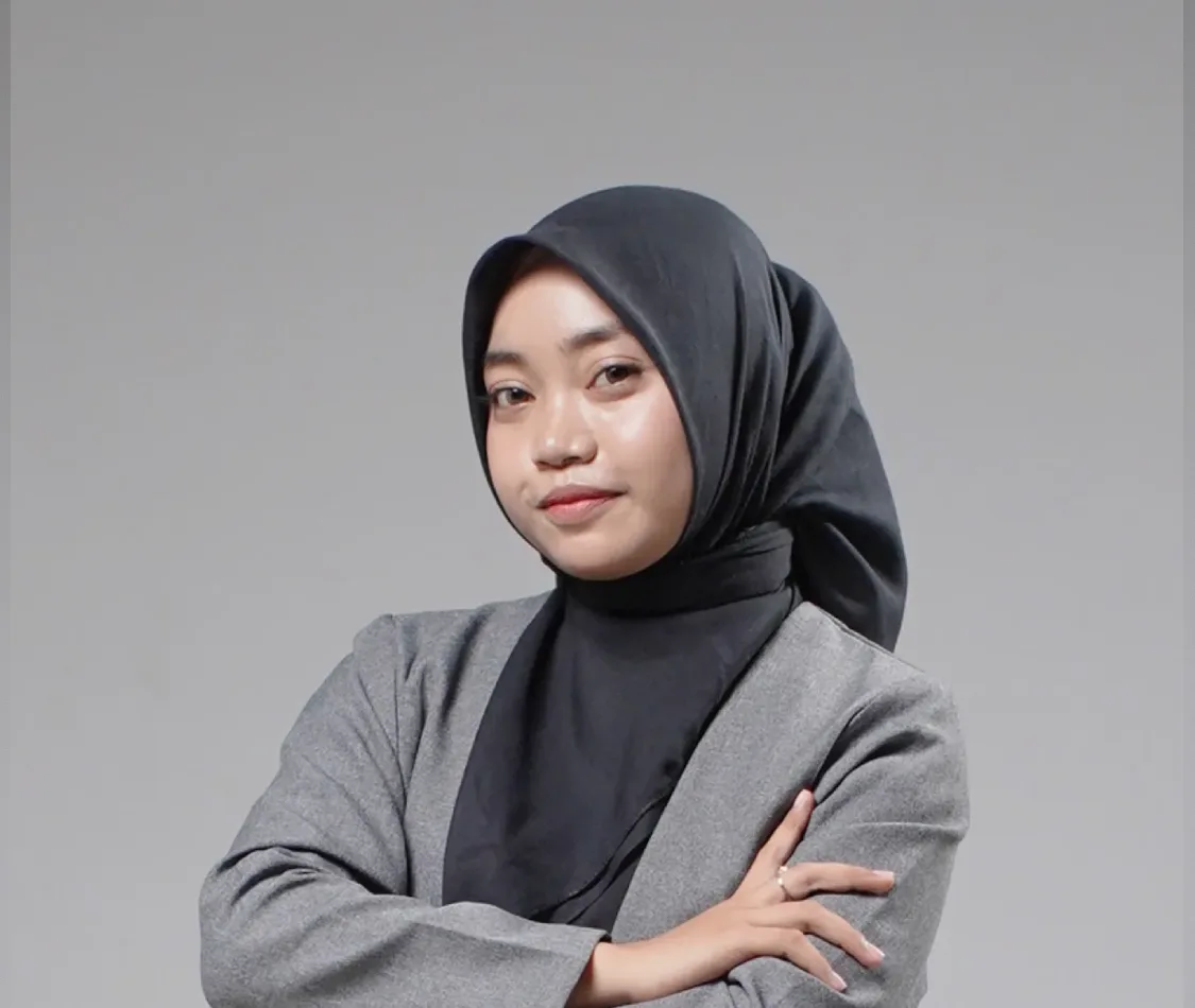 Laras Saraswati - Customer Service Bumi Mas Wahyu