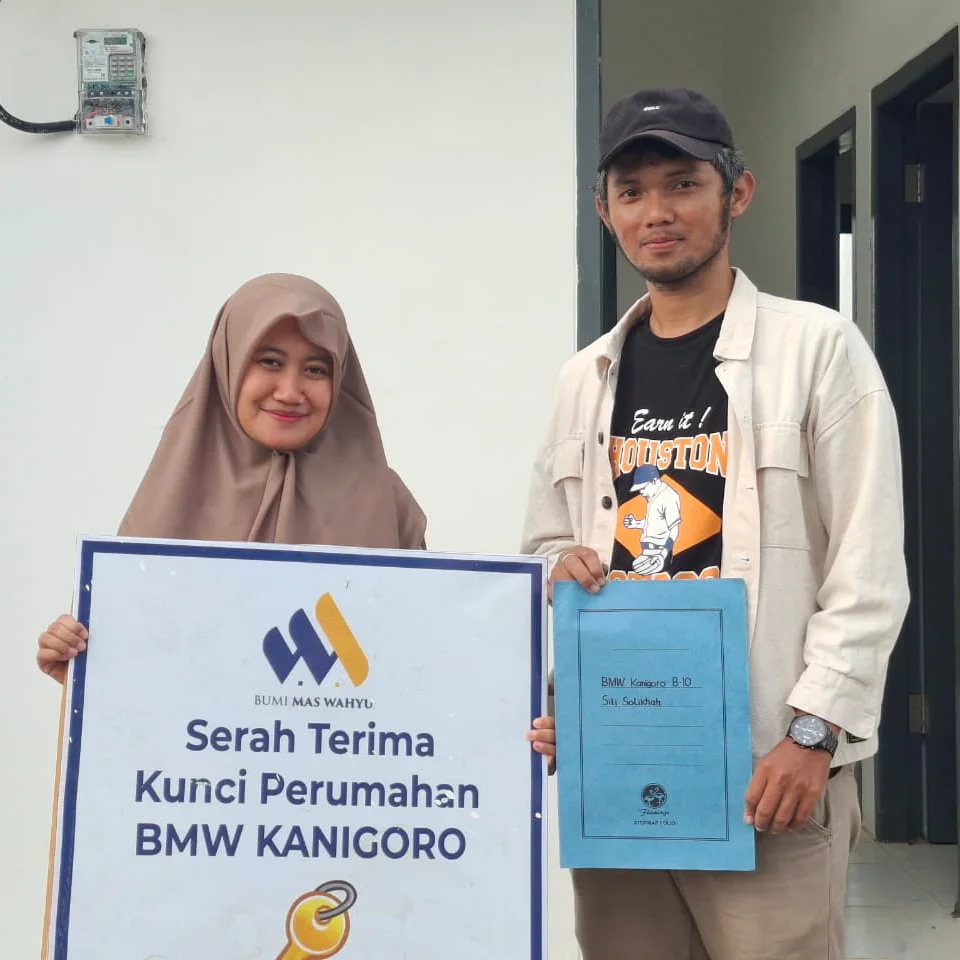 Pelanggan rumah Bumi Mas Wahyu